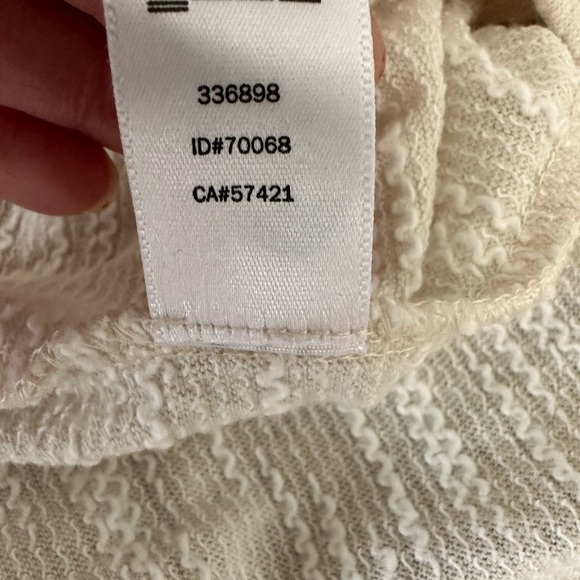 Loft Lou & Grey Crochet Lace Appliqué Cream Sweater sz XS excellent condition - Picture 4 of 13